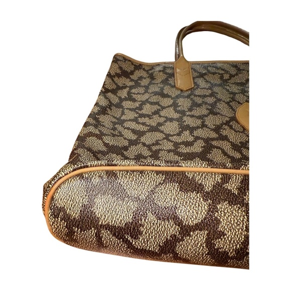 Yves Saint Laurent Giraffe Print Tote Bag - Picture 3 of 6